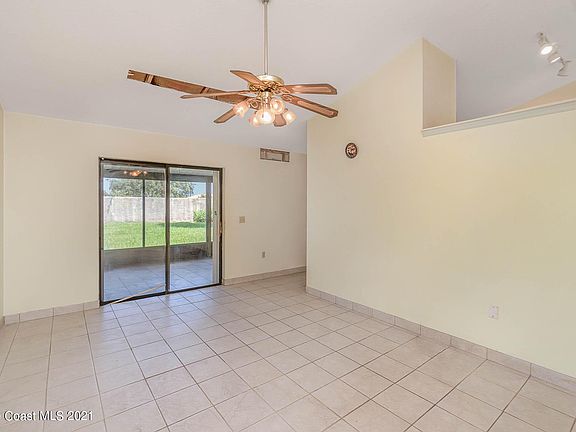 4th image of 1645 Sweetwood Dr