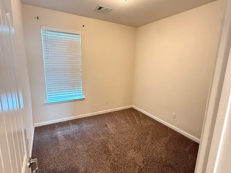 1103 Foxtail Dr — Photo 18