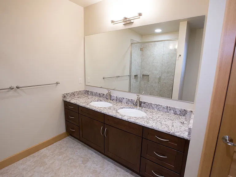 2625 Dearborn Ave #301 — Photo 6