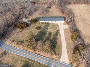 1522 Old Cave Rd, Charles Town, WV 25414