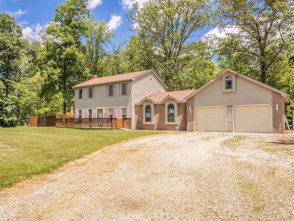 4th image of 1304 S County Road 375 E
