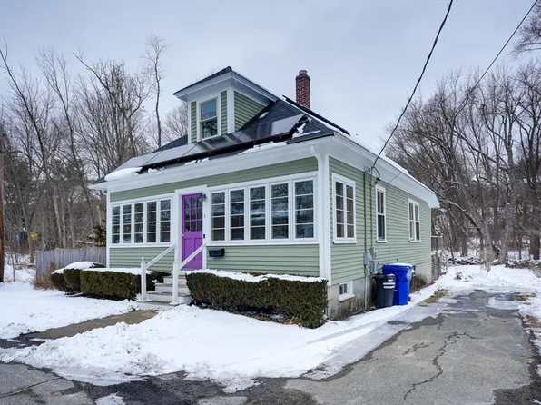 1 Riverbank Rd, Maynard, MA 01754