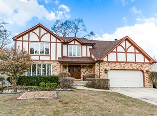 2292 Ridgewood Rd, Lisle, IL 60532