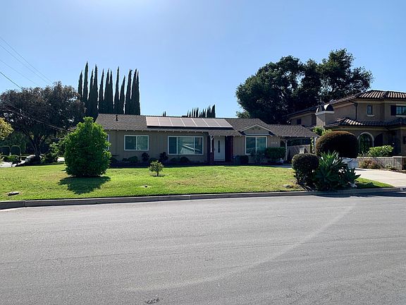 2nd image of 1615 Lovell Ave #A
