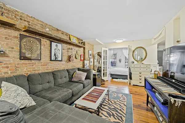 Rented by Nooklyn NYC LLC | media 2