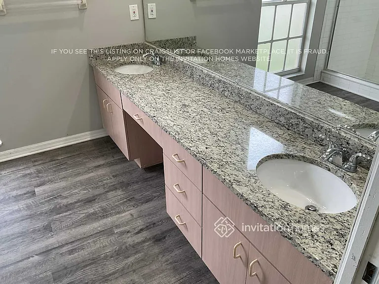 826 Walsingham Way — Photo 17
