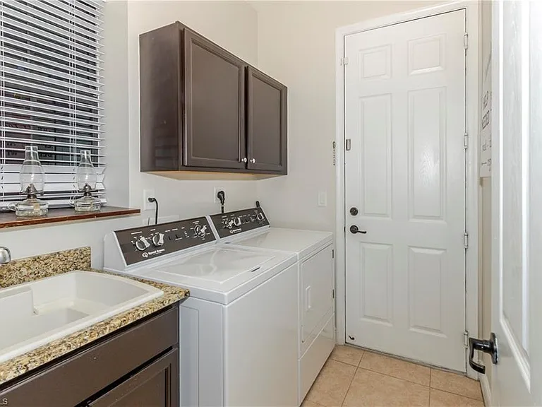 5104 Salerno St — Photo 27