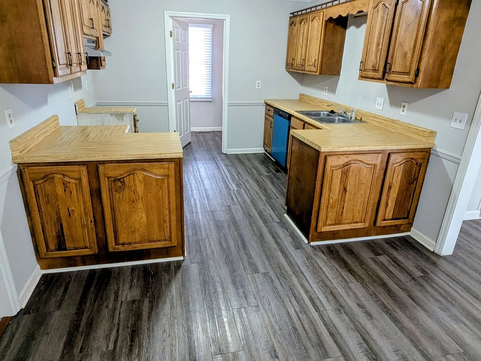 502 Irongate Boulevard - 1 — Photo 3