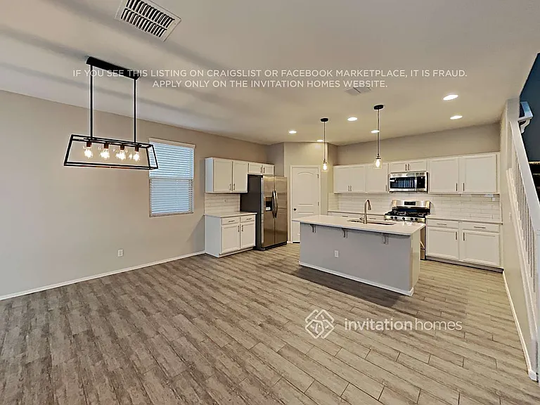 1526 N Balboa — Photo 5