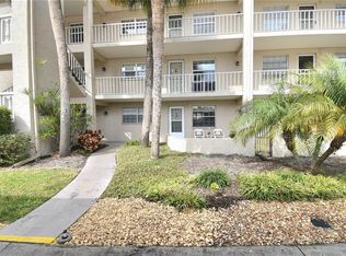 936 Virginia St APT 102, Dunedin, FL 34698