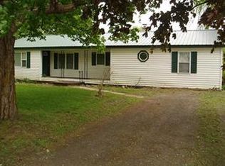 886 Chestnut St, Sharon Springs, NY 13459