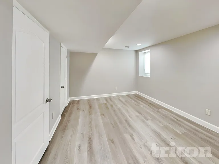 4010 Monroe St NE — Photo 9