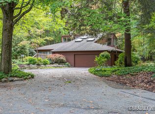 18183 N Fruitport Rd, Spring lake, MI 49456