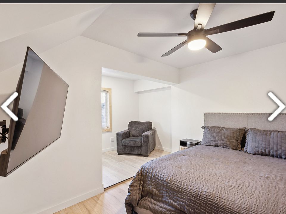 1st image of 130 Shoreline Dr #3