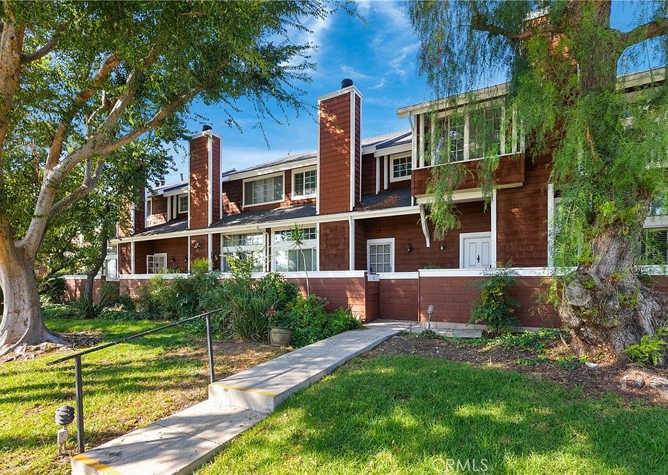 1st image of 19431 Sherman Way Unit 15