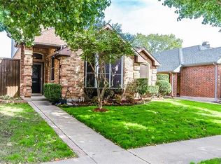 6421 White Oak Dr, Rowlett, TX 75089