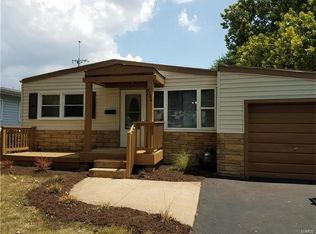 4206 Saint Linus Ln, Saint Ann, MO 63074