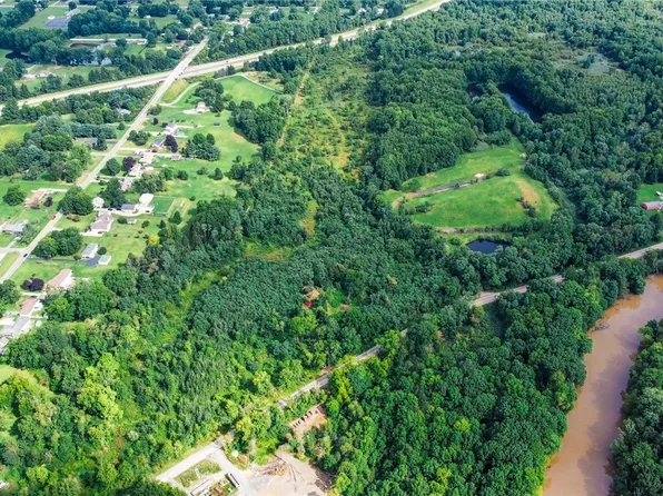 N River Rd, Warren, OH 44483