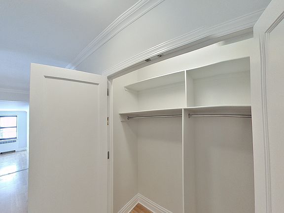 5th image of 8 Gramercy Park APT 3-J
