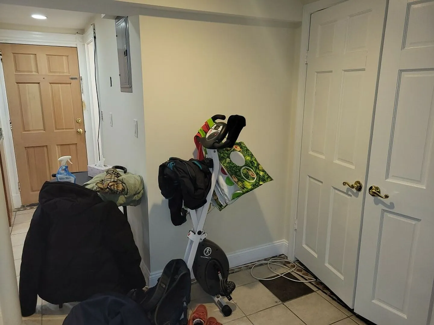 No Fee! Great Deal Garden Level Allston Studio With Heat And Hot Water Included For 9/1! — Photo 4
