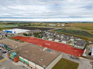4403B 67a Ave, Olds, AB T4H 0B9