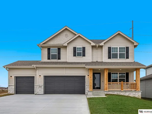 4518 S 215th Ave, Elkhorn, NE 68022