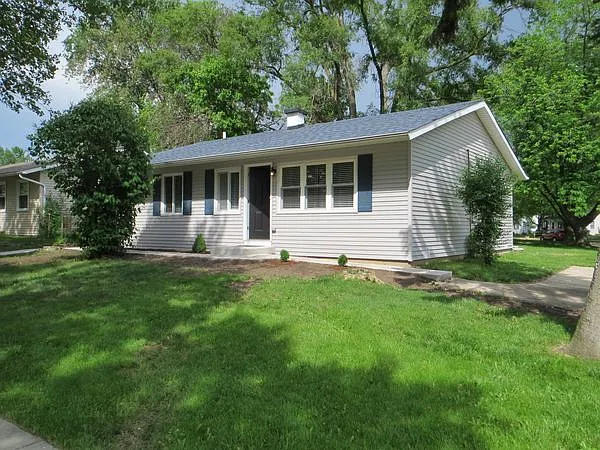416 Cedarcrest Dr photo 1