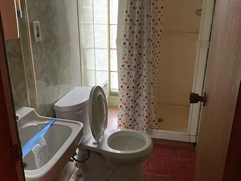2nd fl bath room, floor will be redo