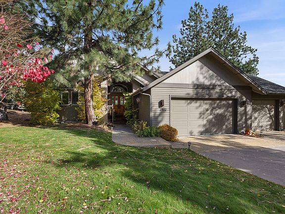 4th image of 2932 NW Fairway Heights Dr