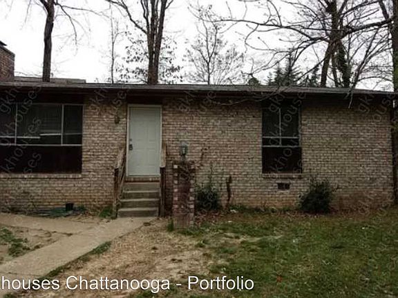 2nd image of 905 Forest Dale Ln #B