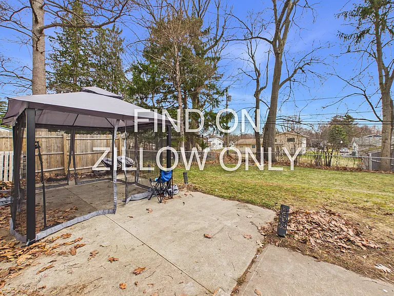 18 Dallas Dr — Photo 27
