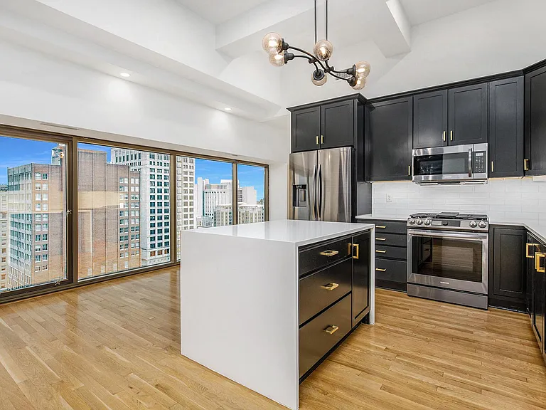 1101 Walnut St #1502 — Photo 17