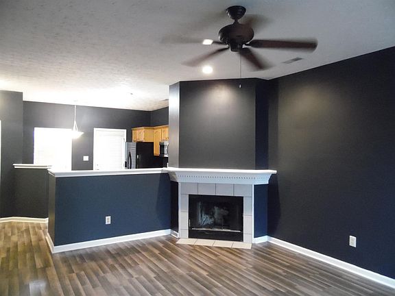 5th image of 670 Danby Woods Dr