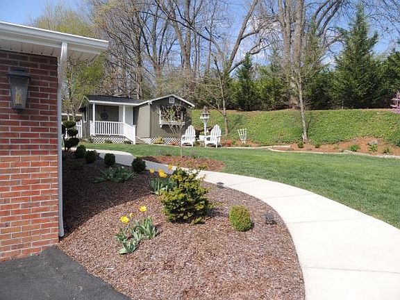 3rd image of 295 Brookdale Cir