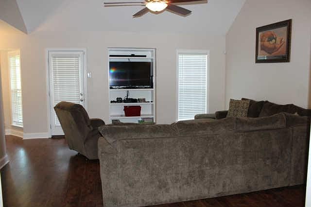 2nd image of 416 Athena Dr