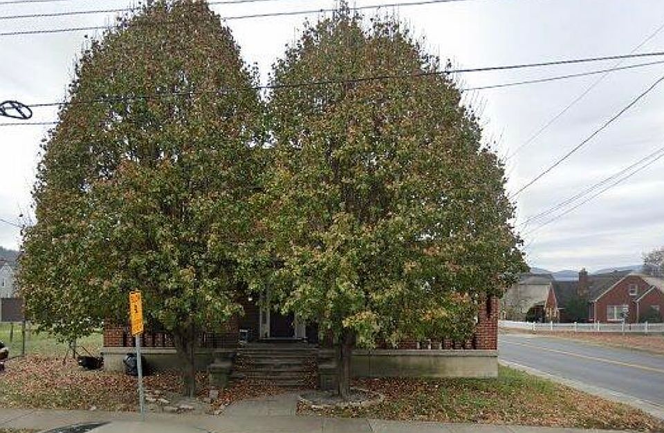 2nd image of 301 E Prospect St