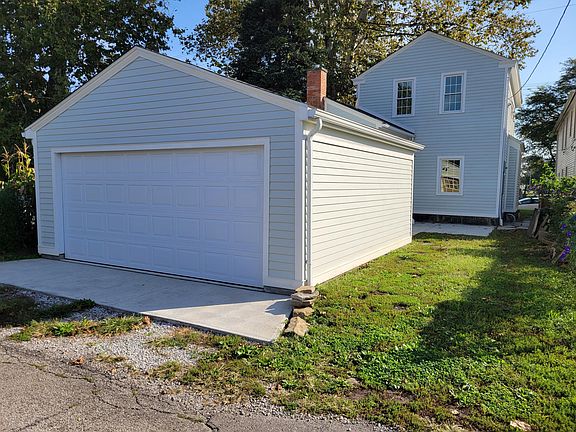 3rd image of 2678 W 41st St