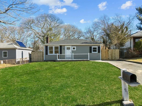 91 Joan Avenue, Centereach, NY 11720