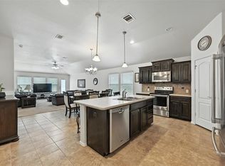 5509 Creek Hill Ln, Fort Worth, TX 76179