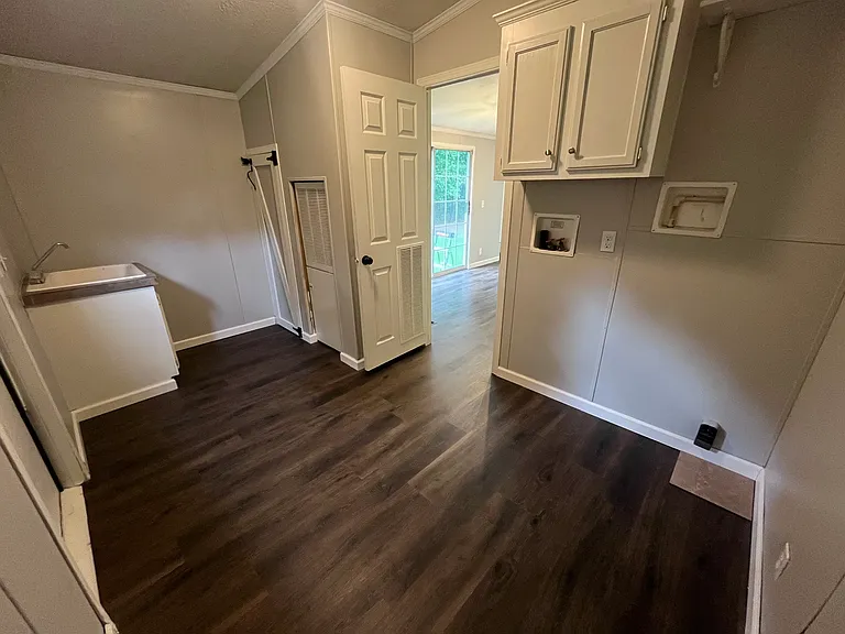 576 Carter Rd — Photo 14