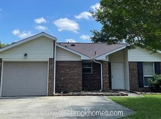 113 Willow Gardens Ct, Raeford, NC 28376