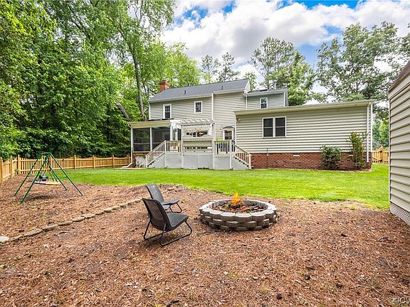 2nd image of 12011 Dew Ln
