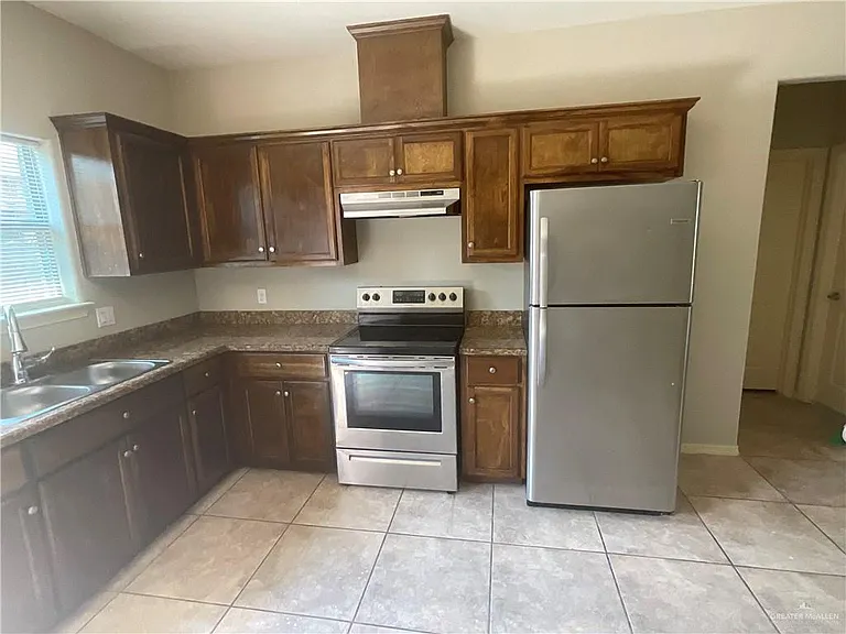 2707 E Garfield Ave #A — Photo 4