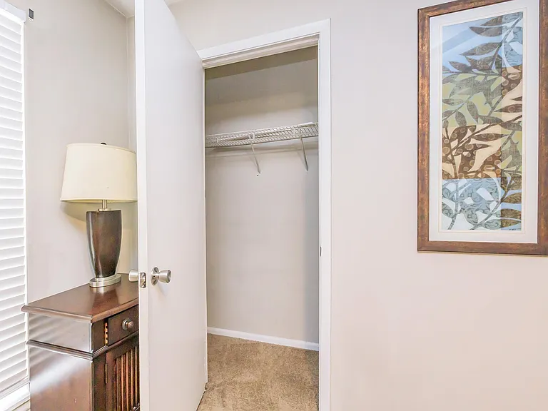 Ashley Oaks Apartments — Photo 30