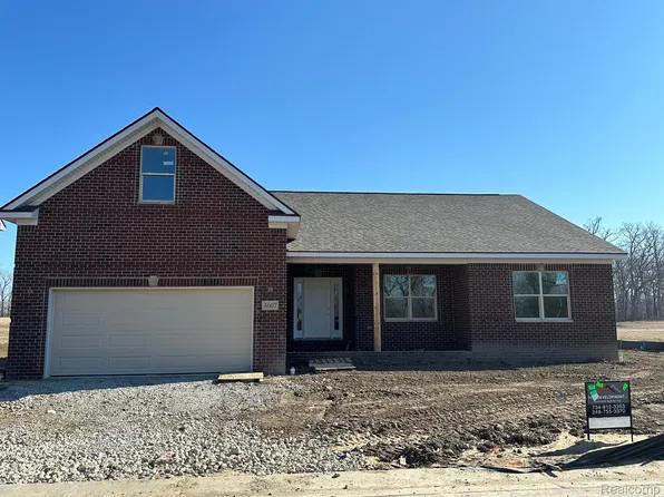 4607 Dolores Dr, Trenton, MI 48183