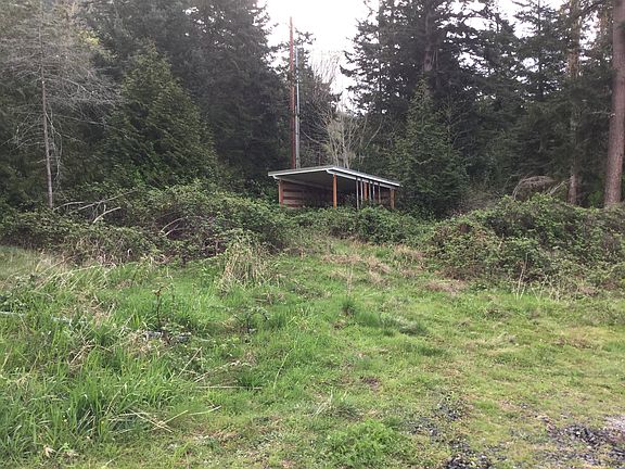 4th image of 869 Chuckanut Dr