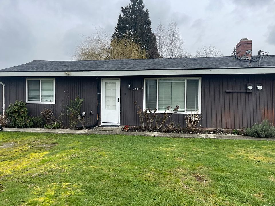 1st image of 1011 5th St SE Unit B
