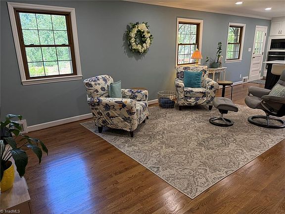 4th image of 3959 Quilling Rd