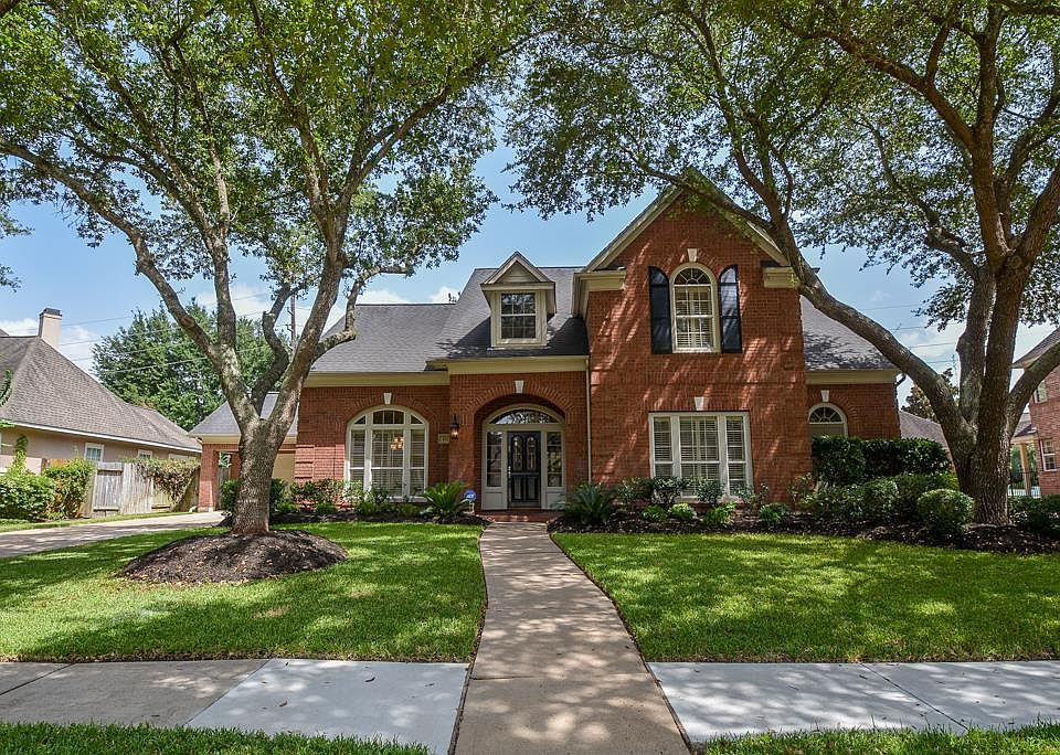 1st image of 3414 Creekstone Dr