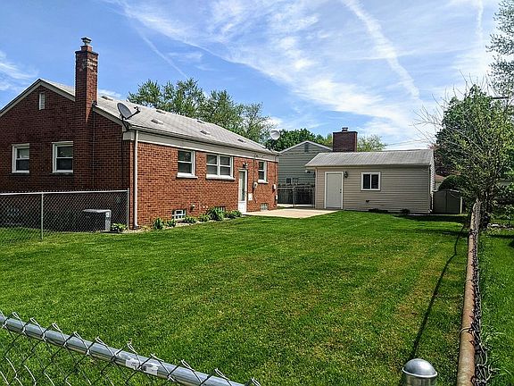 2nd image of 27763 Cambridge St
